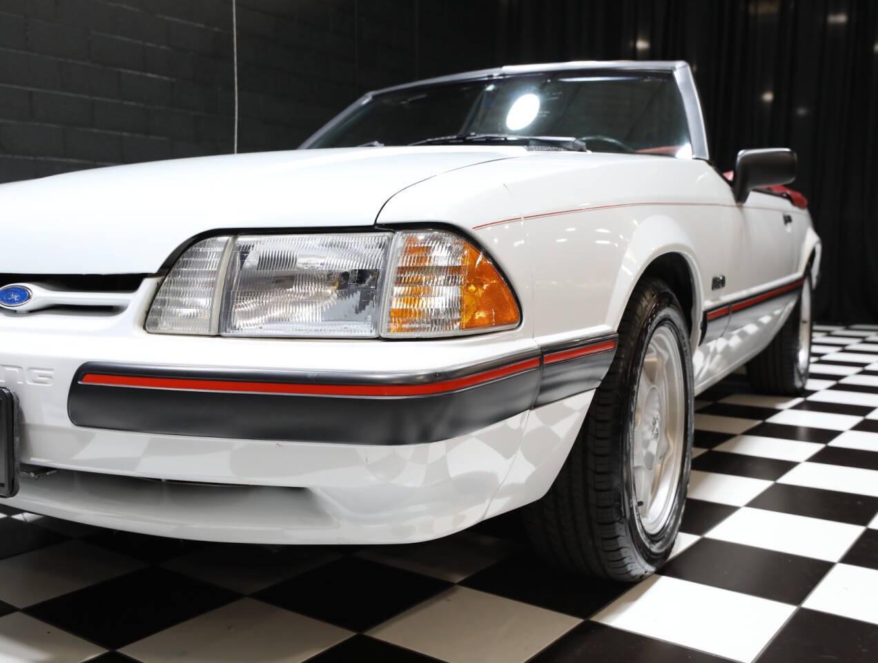 1991 Ford Mustang