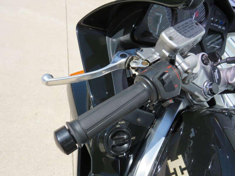 1991 Honda VFR750FL RC36