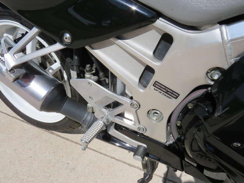 1991 Honda VFR750FL RC36