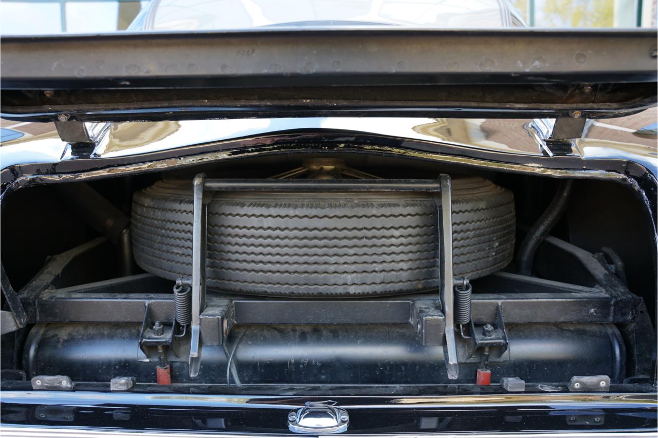 1952 Aston Martin DB2 Sports Saloon &ldquo;Rare left-hand drive&rdquo;