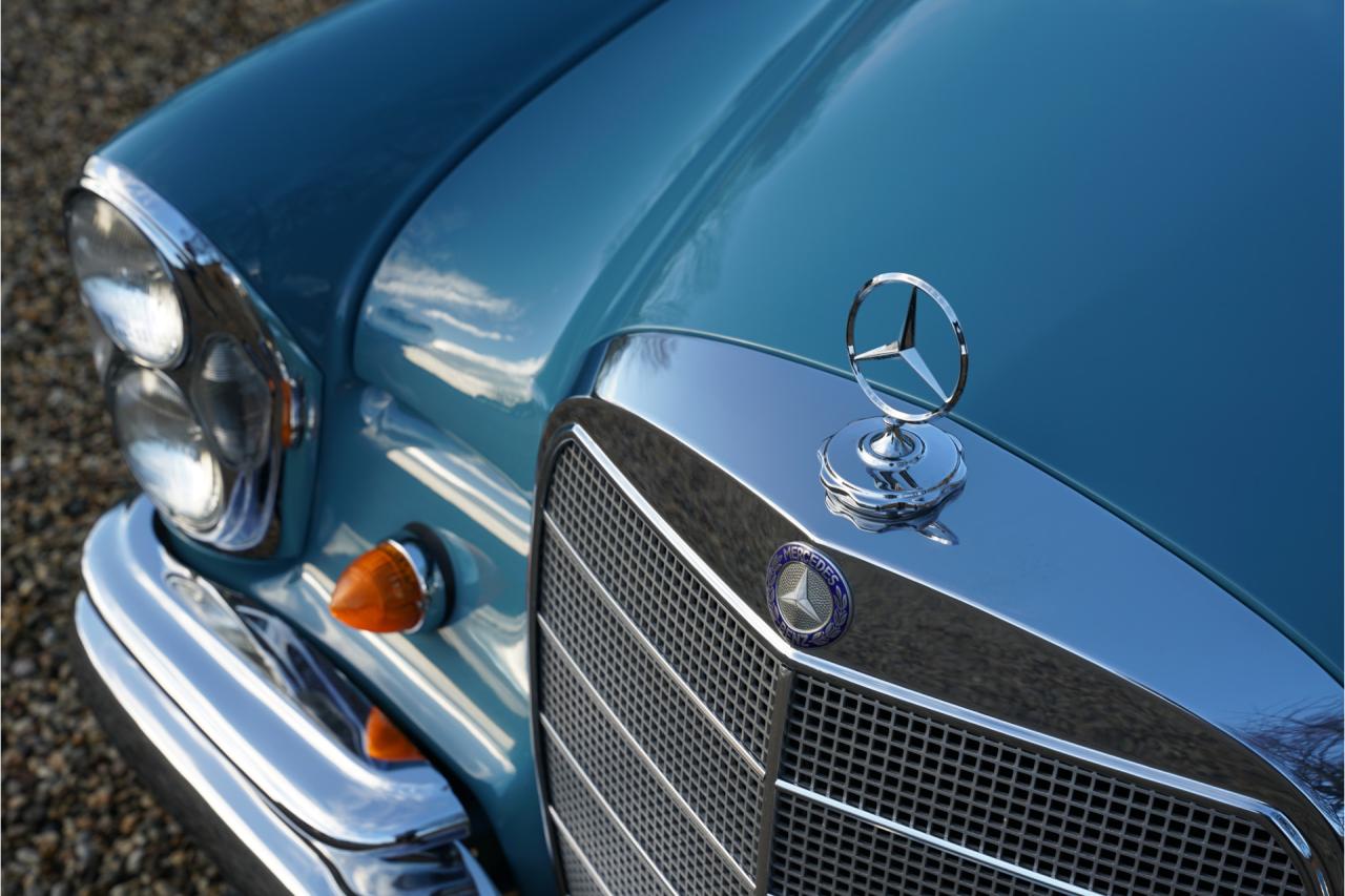 1967 Mercedes - Benz 250 SE Coupe &ldquo;Floor shift automatic&rdquo;