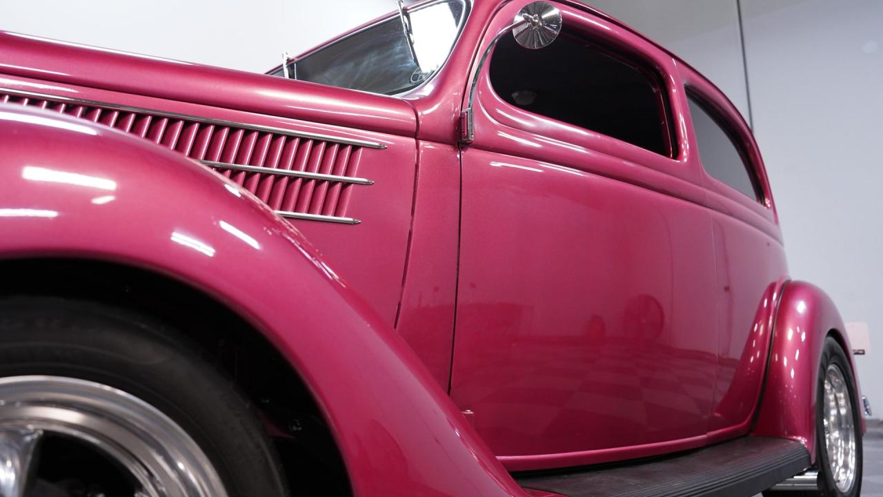 1936 Ford Deluxe Slantback
