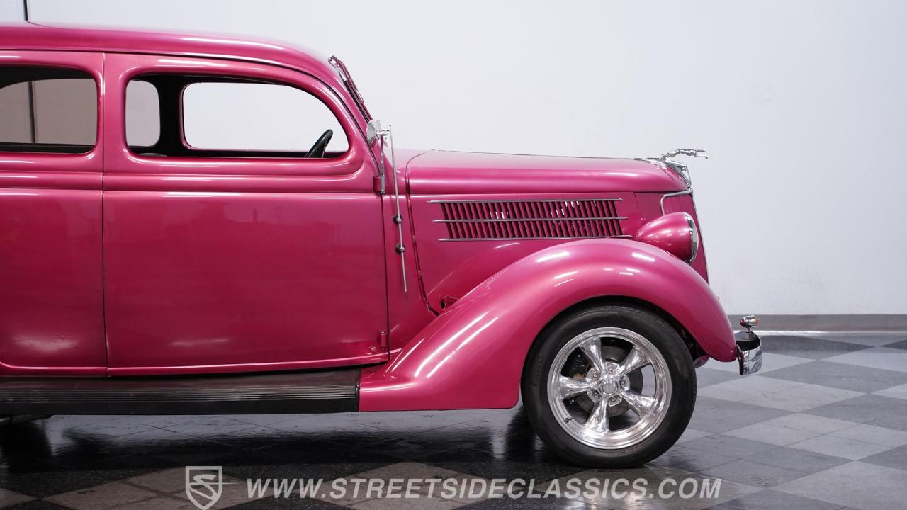 1936 Ford Deluxe Slantback