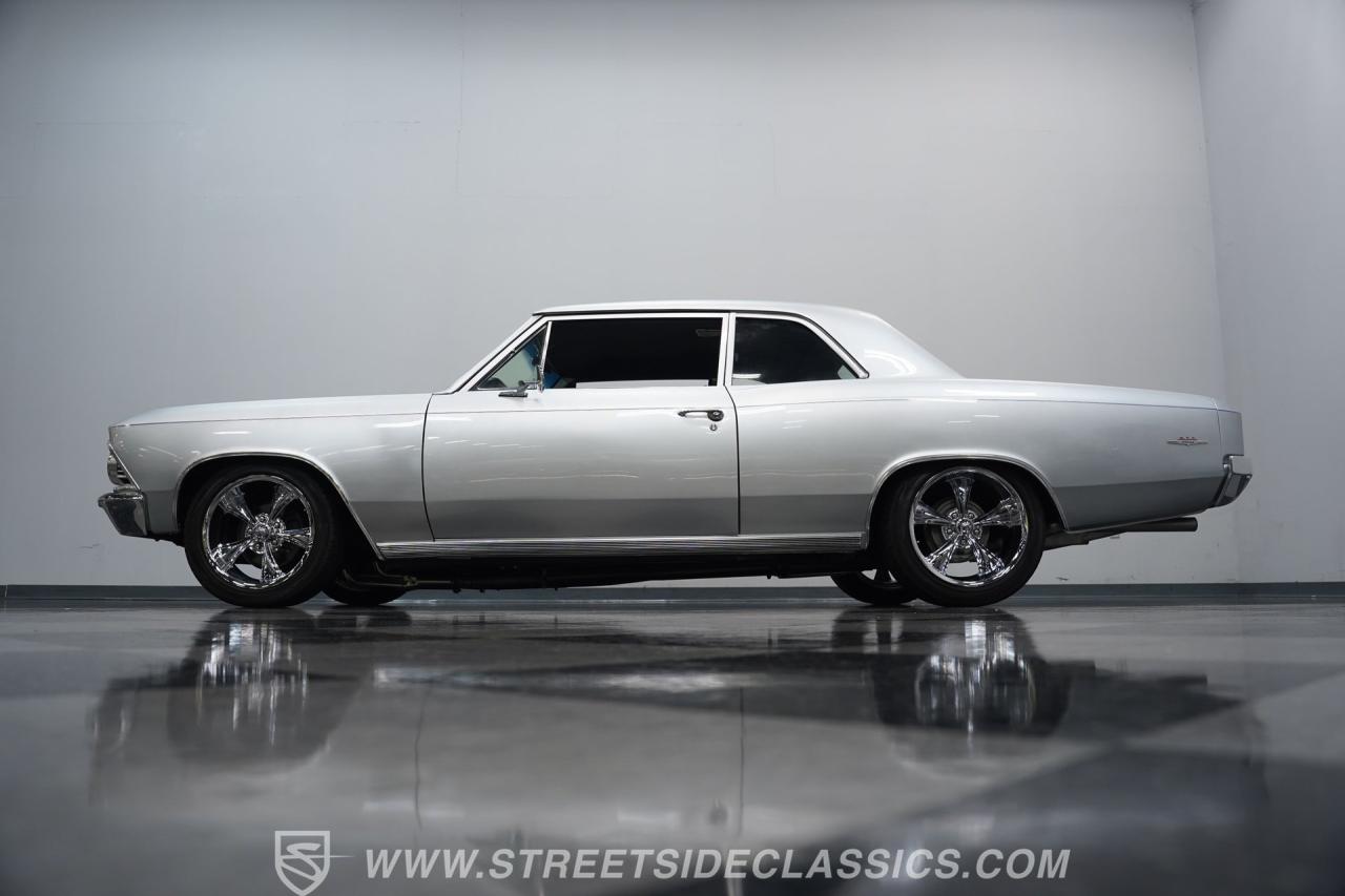 1966 Chevrolet Chevelle 300 Deluxe