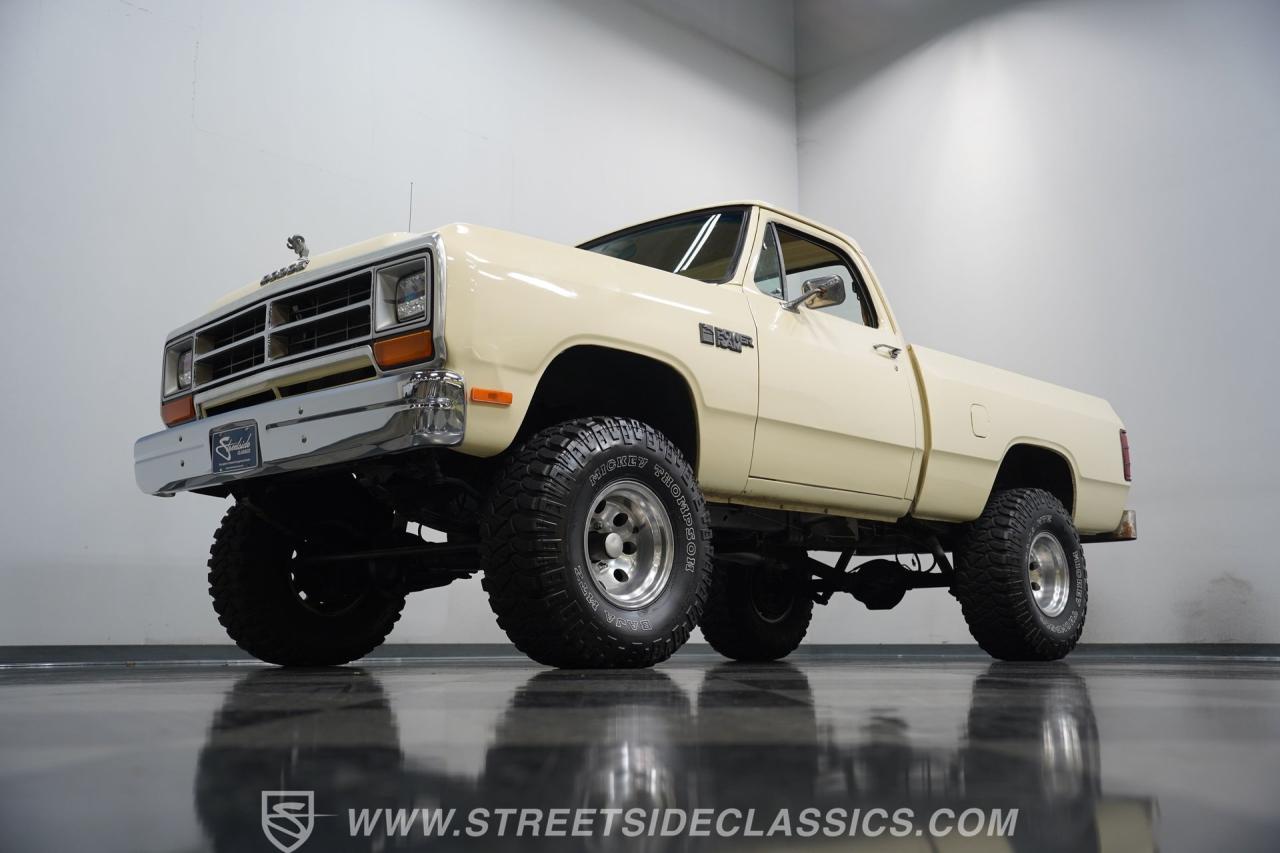 1986 Dodge Power Ram W150 4X4