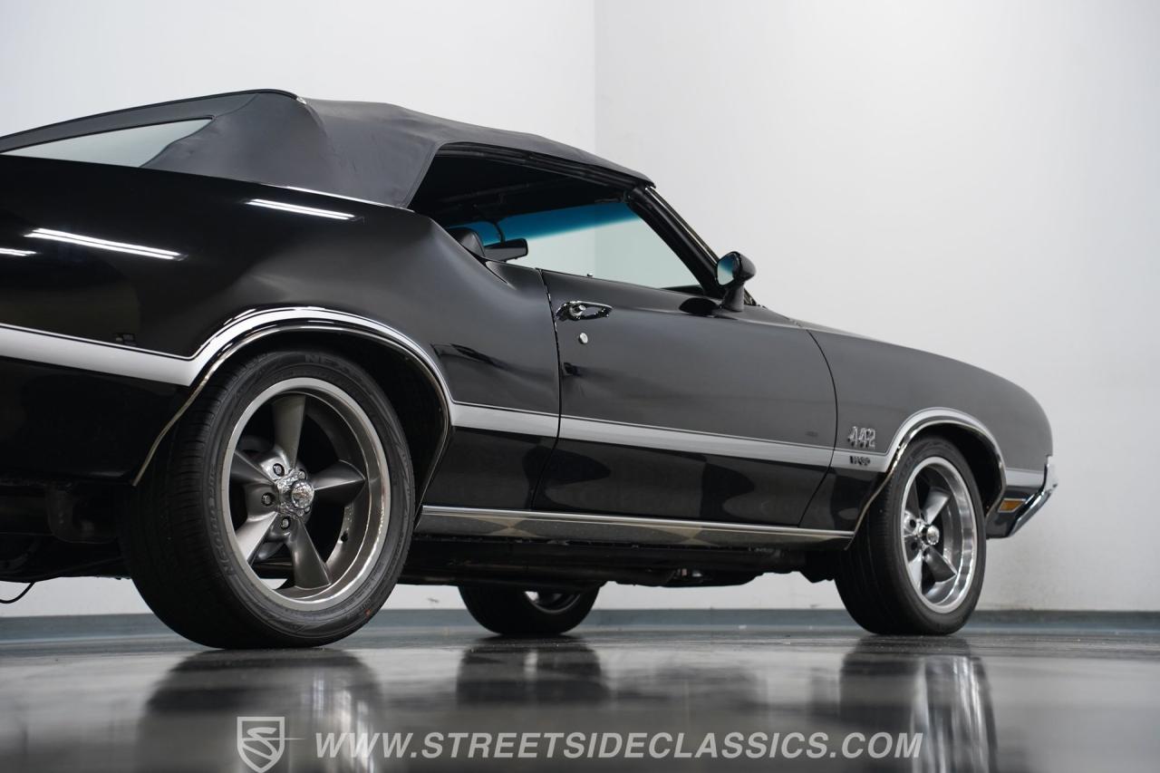 1972 Oldsmobile Cutlass 442 W30 Tribute Convertible
