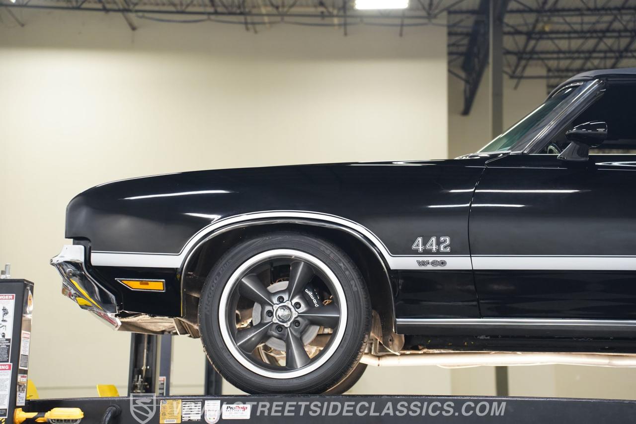 1972 Oldsmobile Cutlass 442 W30 Tribute Convertible