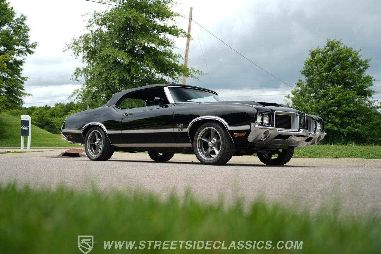 1972 Oldsmobile Cutlass 442 W30 Tribute Convertible