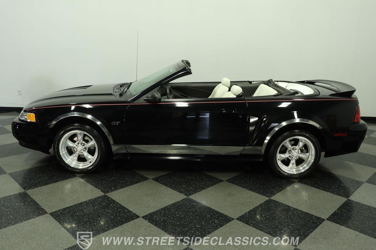 2000 Ford Mustang GT Convertible
