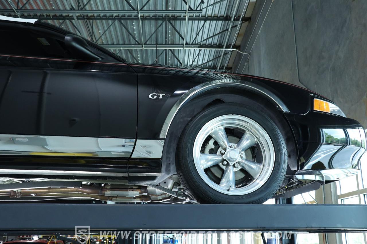 2000 Ford Mustang GT Convertible