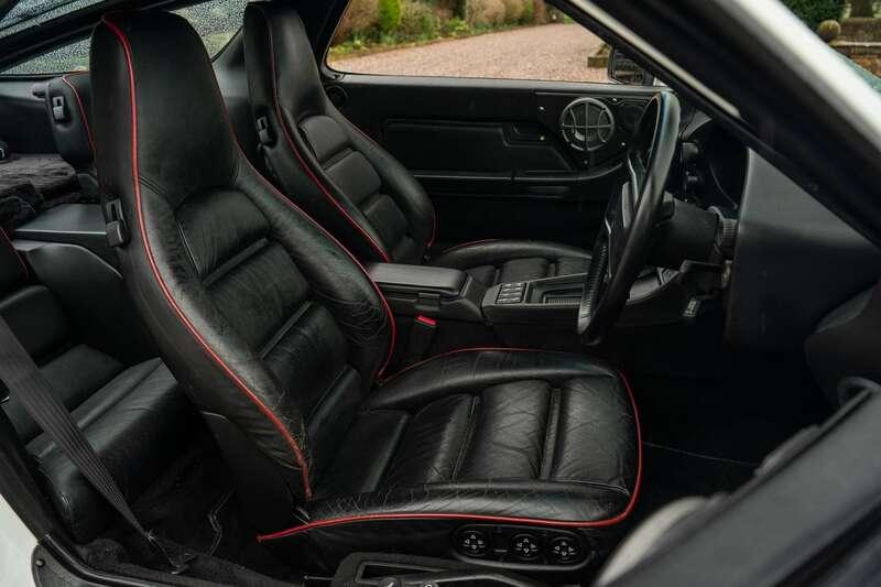1990 Porsche 928 S4
