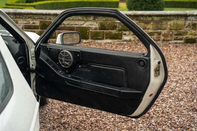 1990 Porsche 928 S4