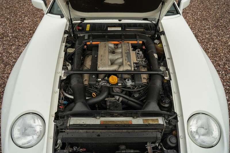 1990 Porsche 928 S4