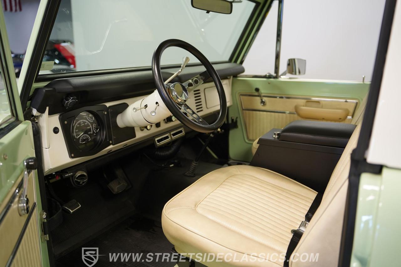 1971 Ford Bronco Half-Cab 4x4