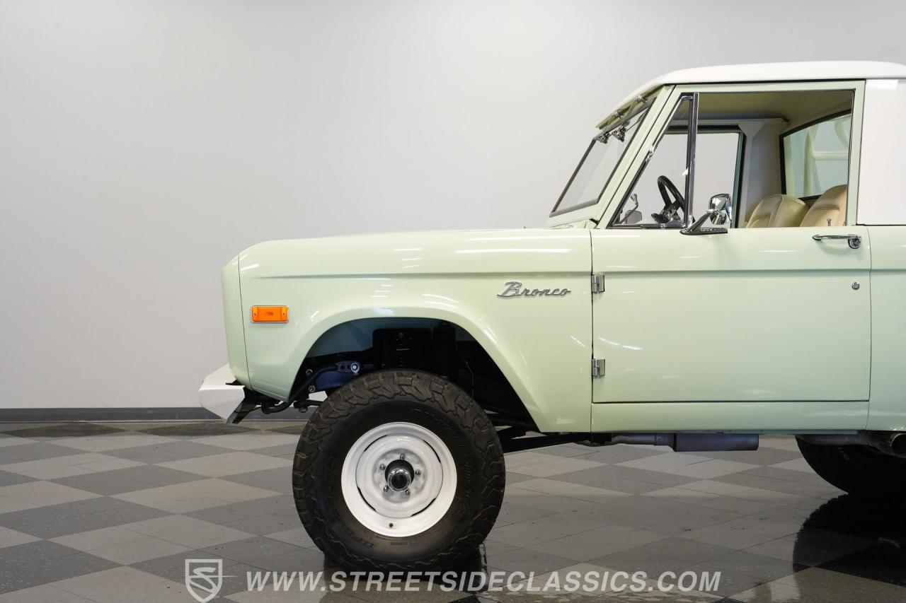 1971 Ford Bronco Half-Cab 4x4