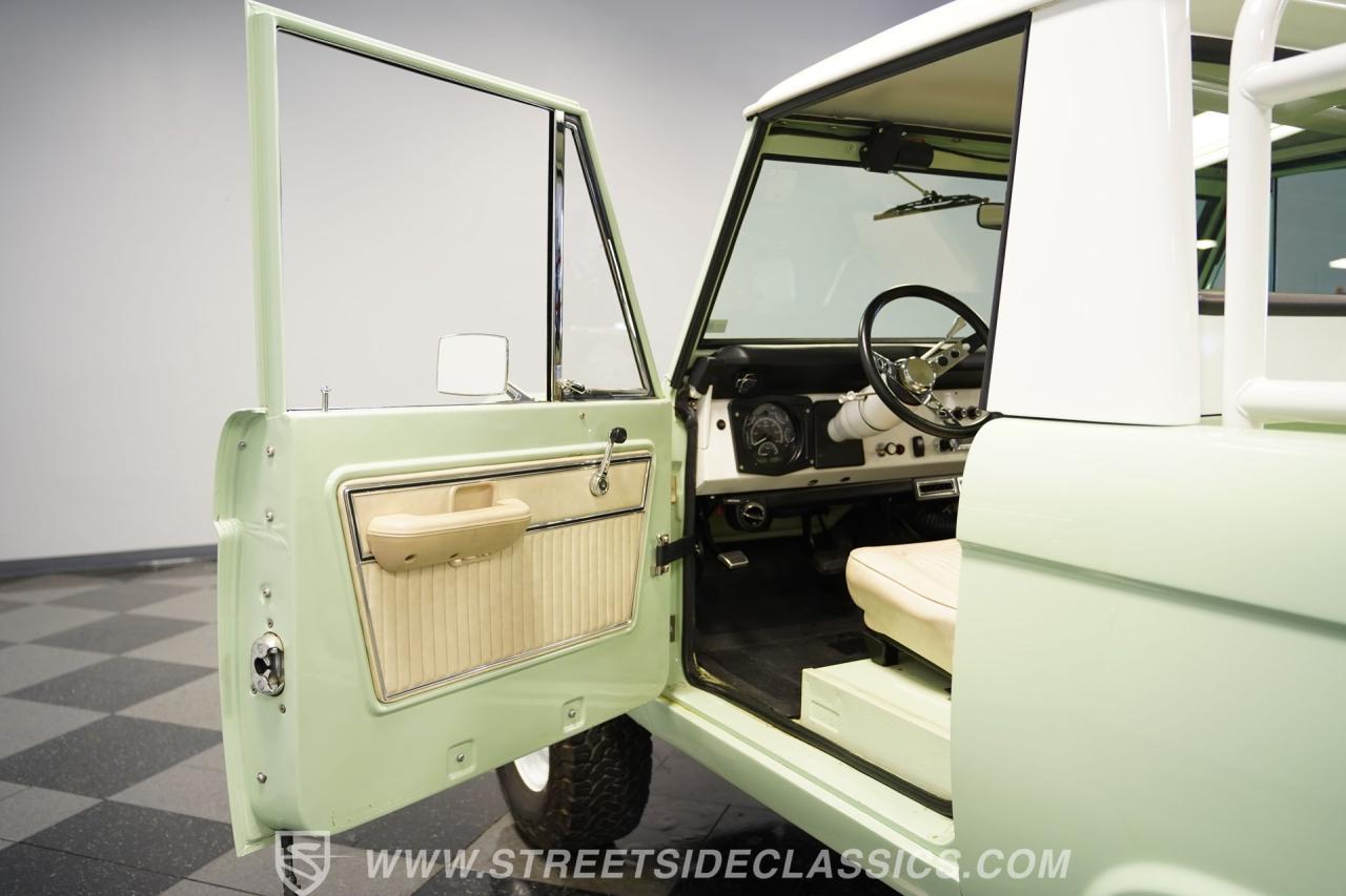 1971 Ford Bronco Half-Cab 4x4