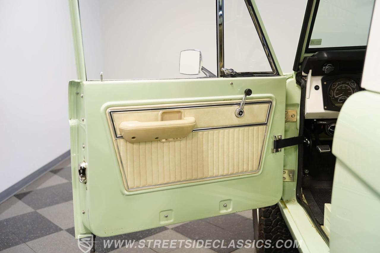 1971 Ford Bronco Half-Cab 4x4