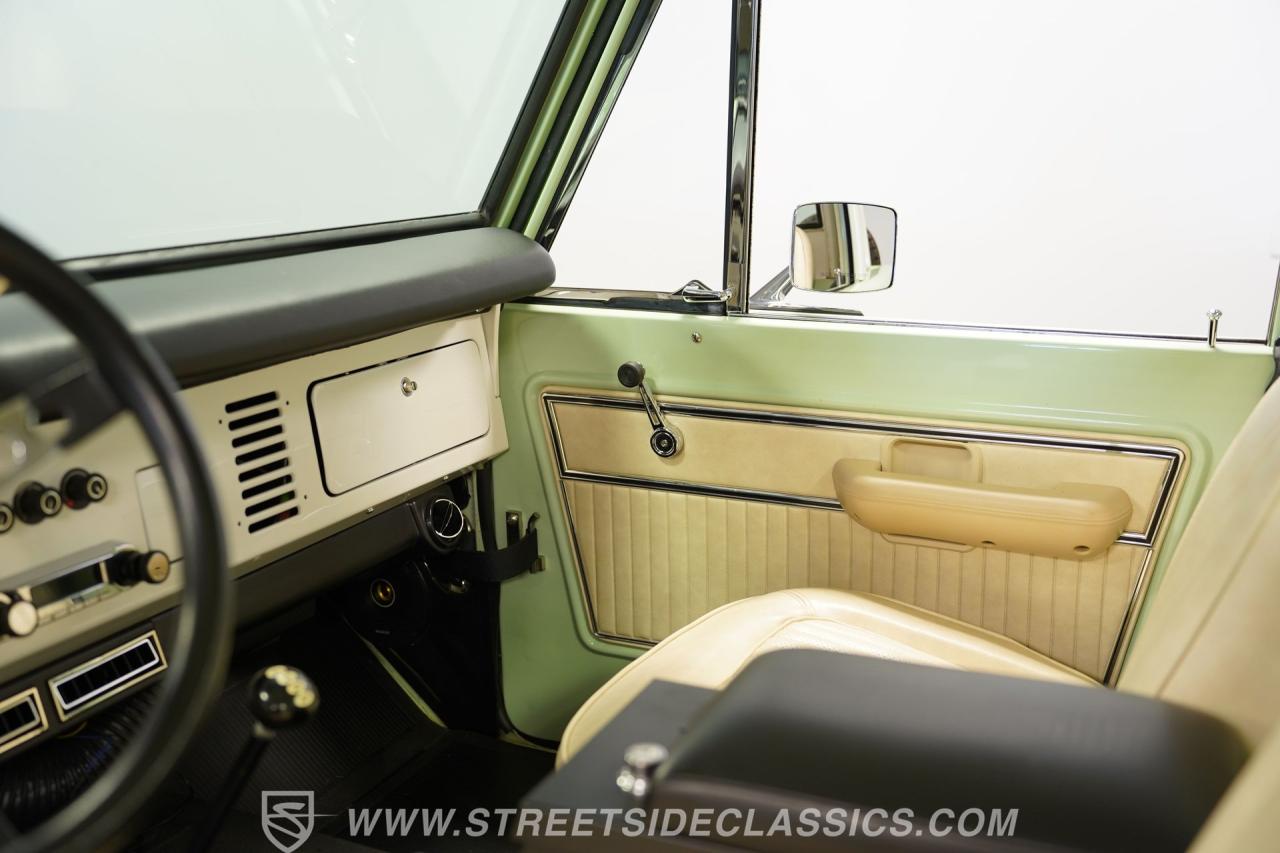 1971 Ford Bronco Half-Cab 4x4