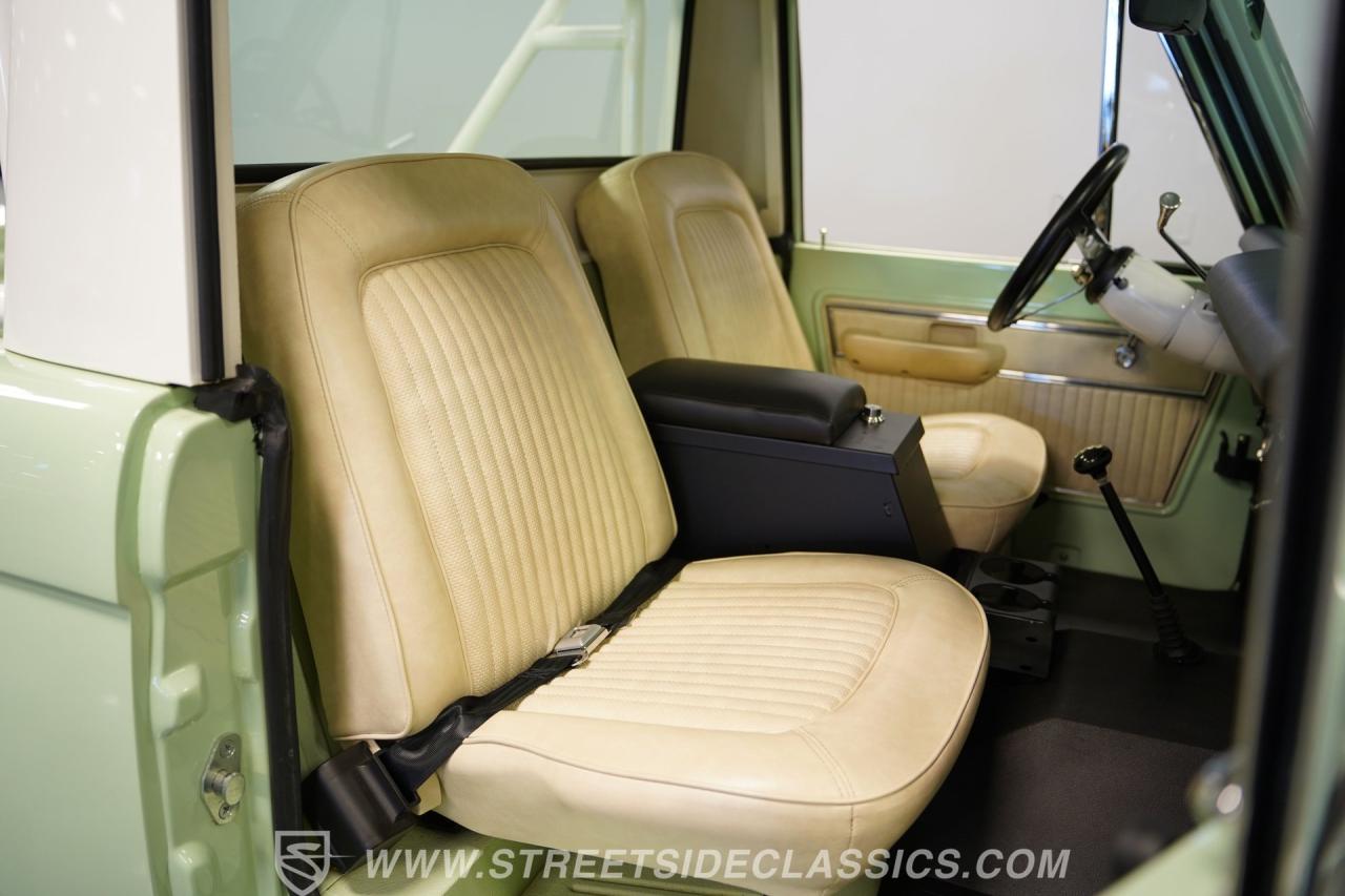 1971 Ford Bronco Half-Cab 4x4