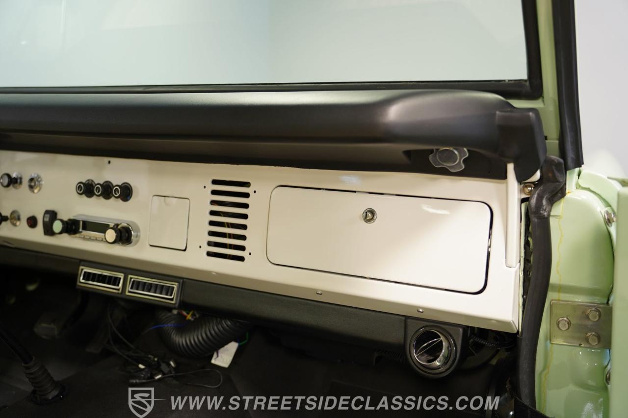 1971 Ford Bronco Half-Cab 4x4