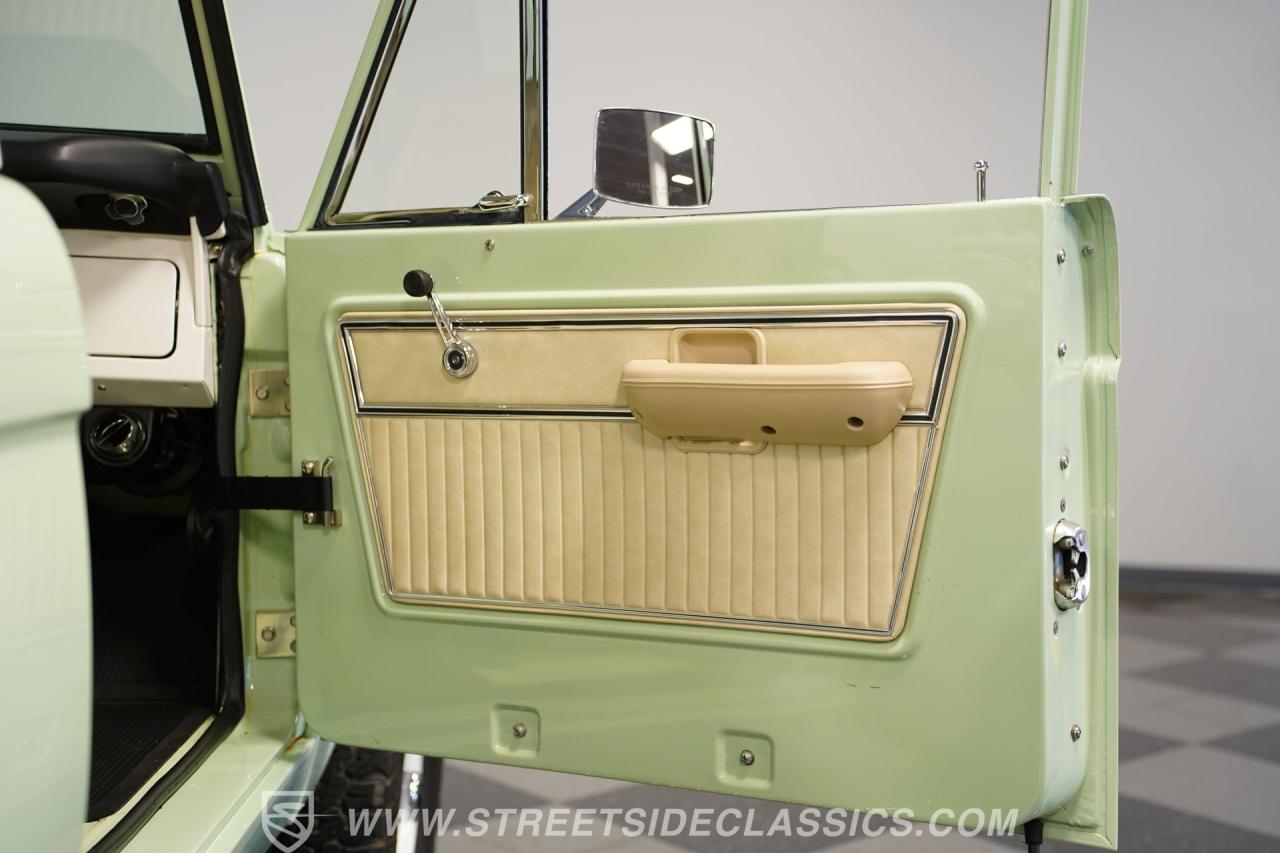 1971 Ford Bronco Half-Cab 4x4