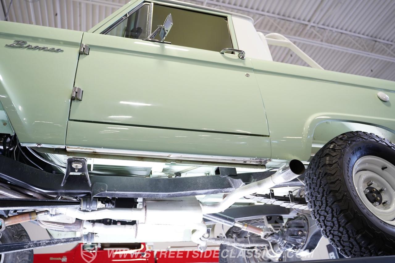 1971 Ford Bronco Half-Cab 4x4