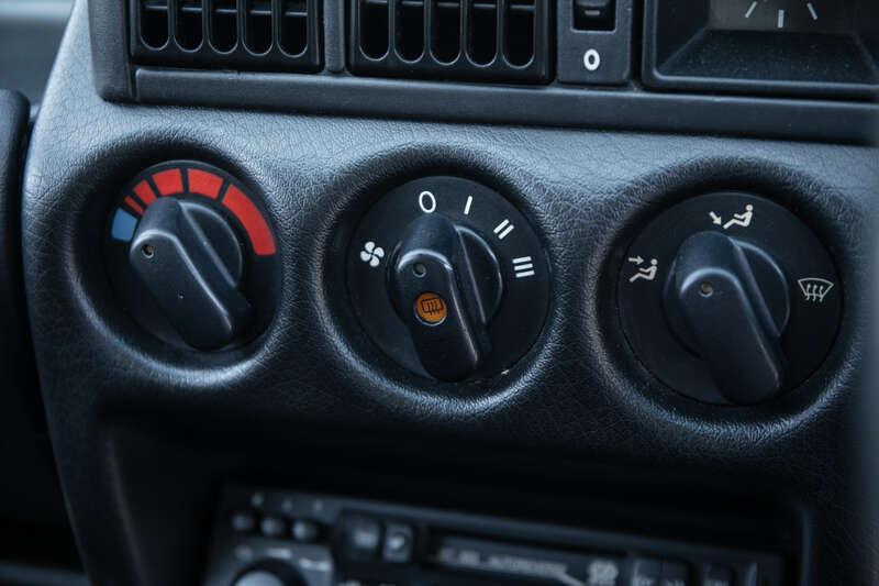 1993 Vauxhall NOVA
