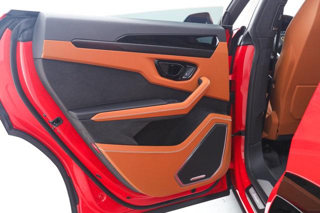 2025 Lamborghini Urus