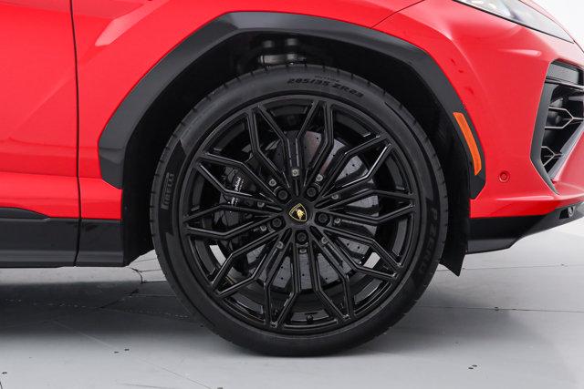 2025 Lamborghini Urus