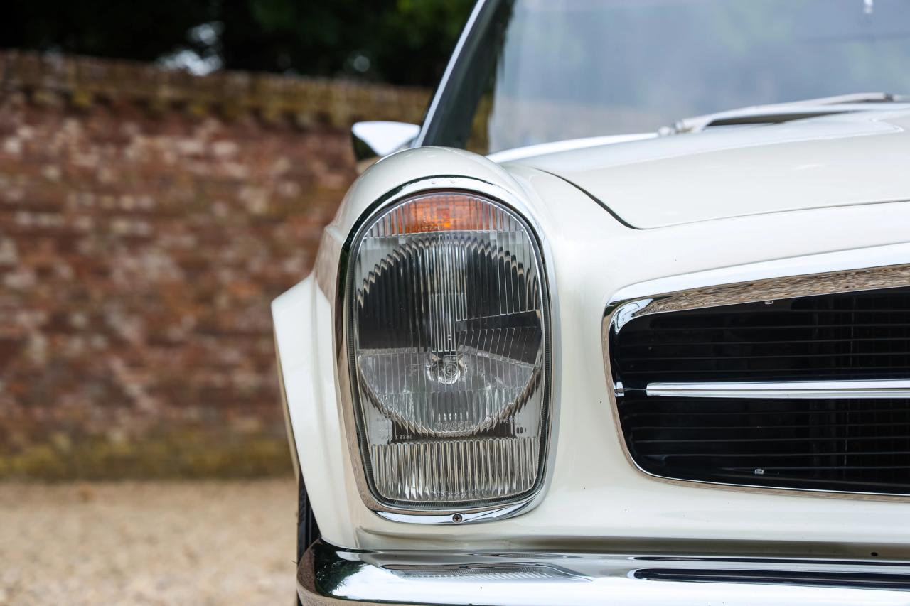 1971 Mercedes - Benz 280 SL Pagode &ldquo;Completely Data card correct&rdquo;