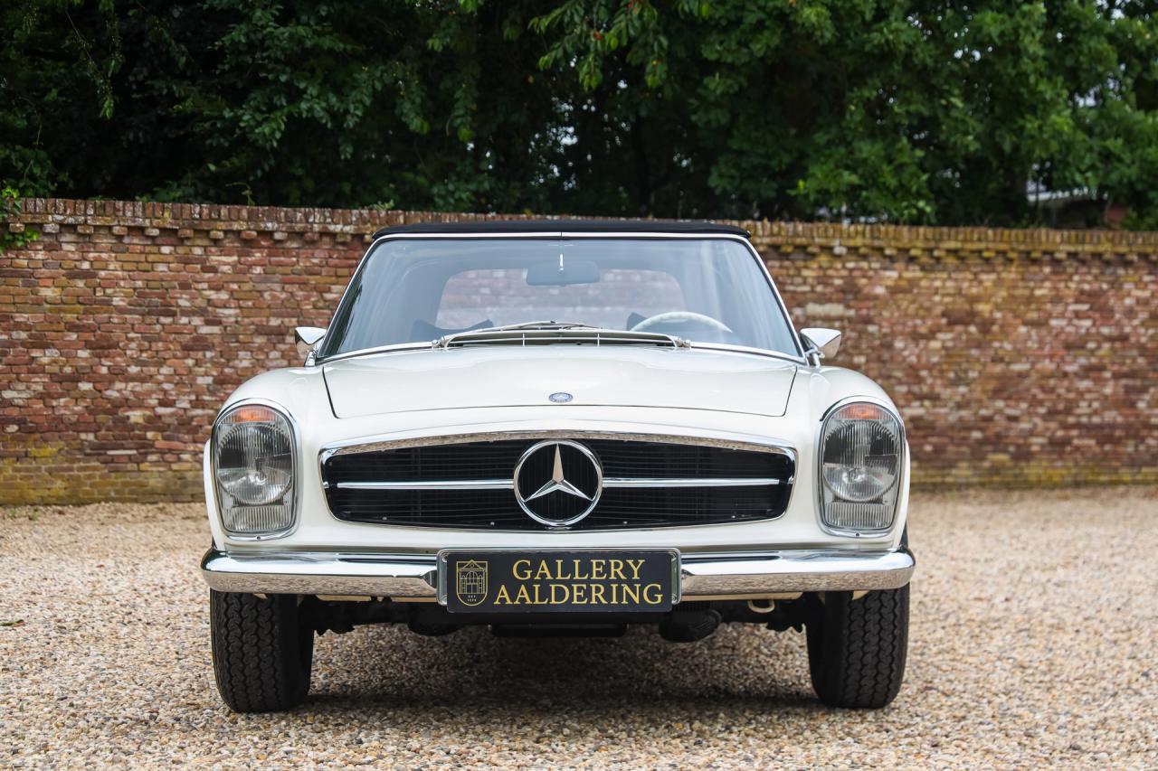 1971 Mercedes - Benz 280 SL Pagode &ldquo;Completely Data card correct&rdquo;