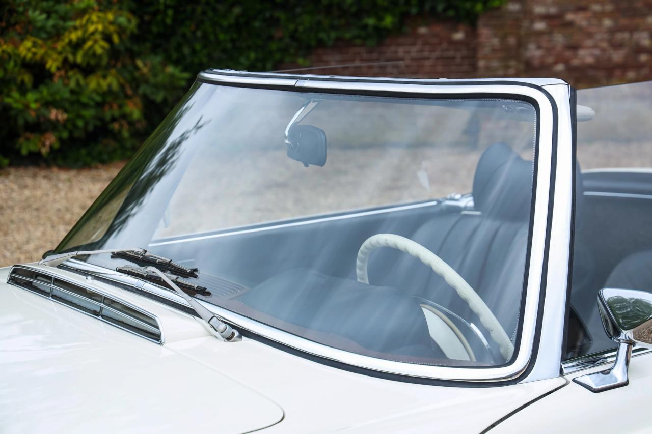 1971 Mercedes - Benz 280 SL Pagode &ldquo;Completely Data card correct&rdquo;