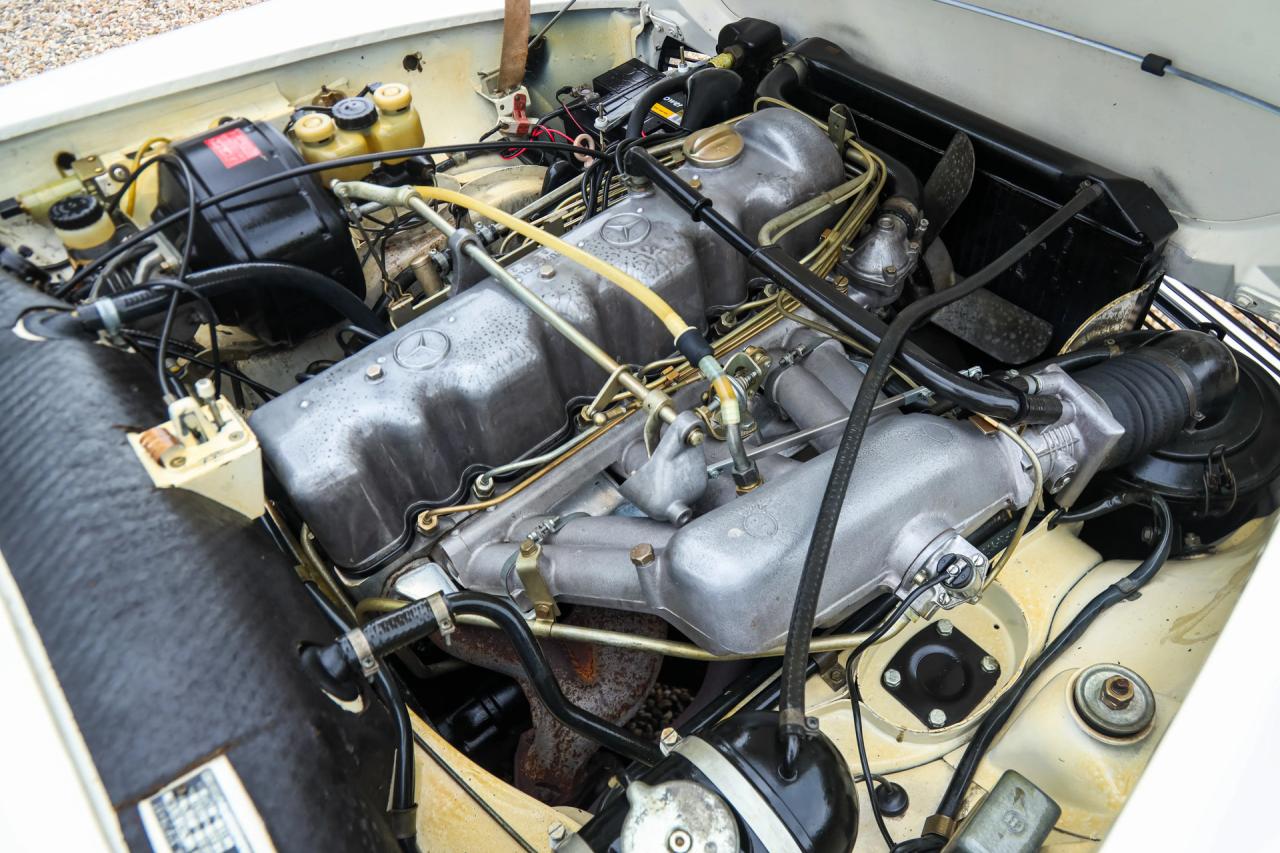 1971 Mercedes - Benz 280 SL Pagode &ldquo;Completely Data card correct&rdquo;