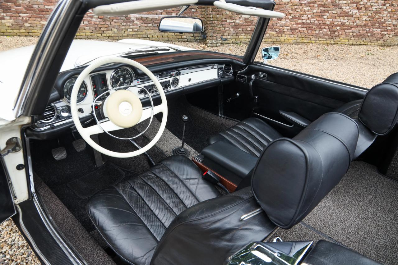 1971 Mercedes - Benz 280 SL Pagode &ldquo;Completely Data card correct&rdquo;