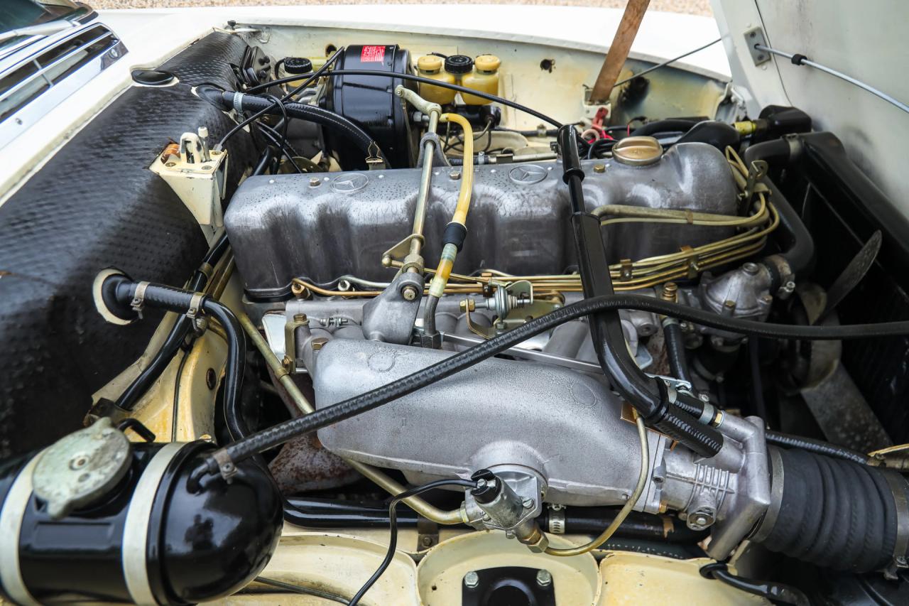 1971 Mercedes - Benz 280 SL Pagode &ldquo;Completely Data card correct&rdquo;