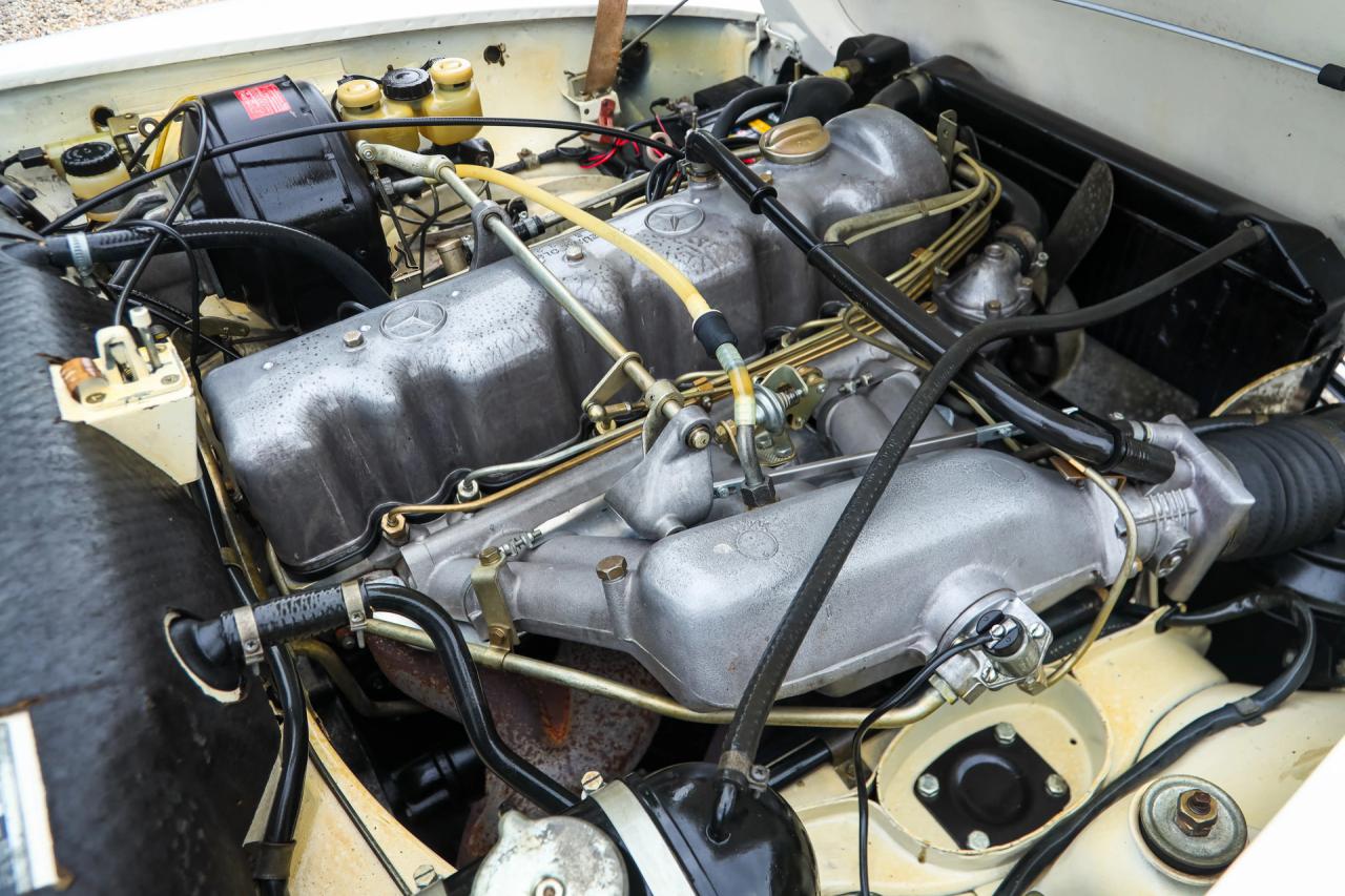1971 Mercedes - Benz 280 SL Pagode &ldquo;Completely Data card correct&rdquo;