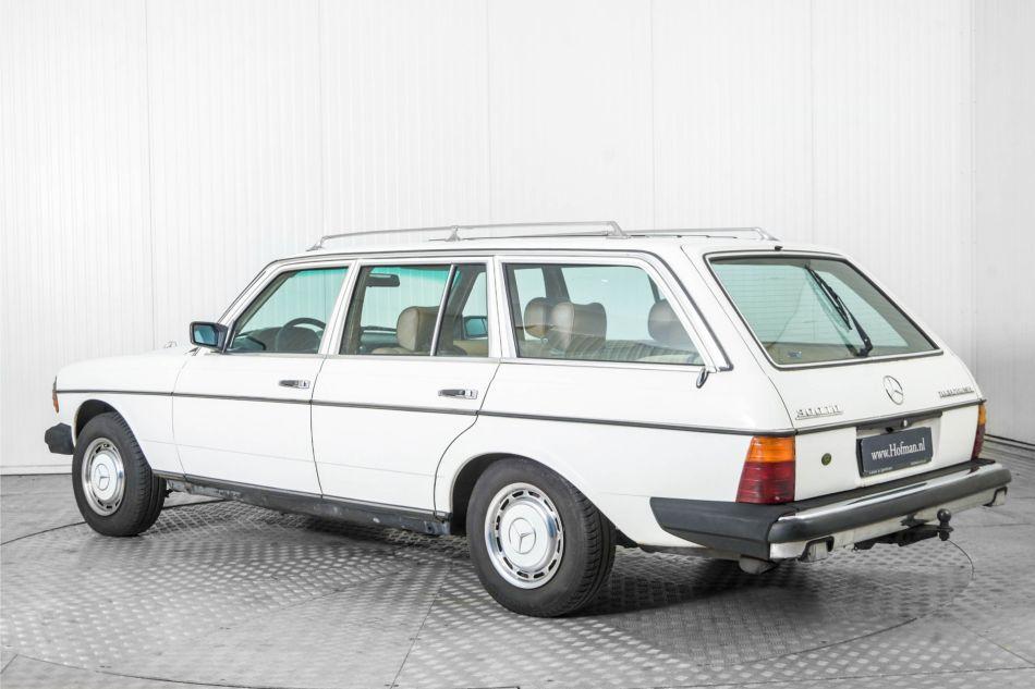 1983 Mercedes - Benz 300TDT Turbo combi (W123)
