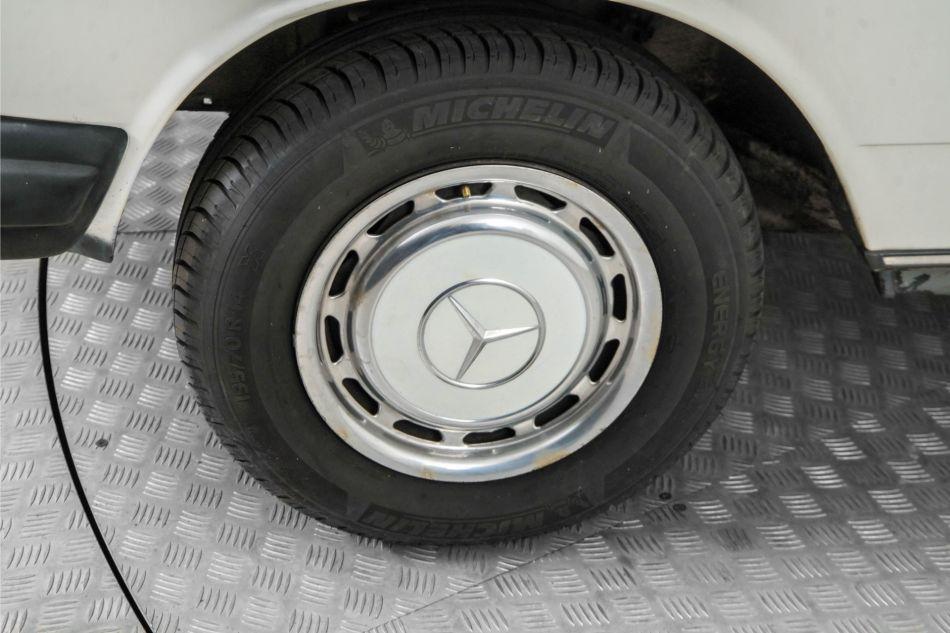 1983 Mercedes - Benz 300TDT Turbo combi (W123)