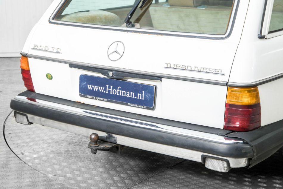 1983 Mercedes - Benz 300TDT Turbo combi (W123)