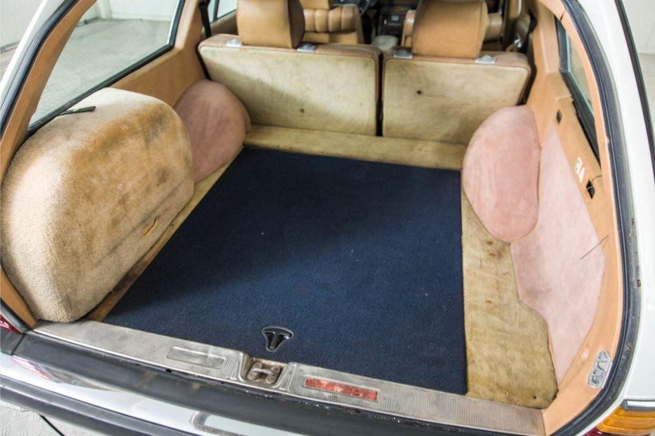 1983 Mercedes - Benz 300TDT Turbo combi (W123)