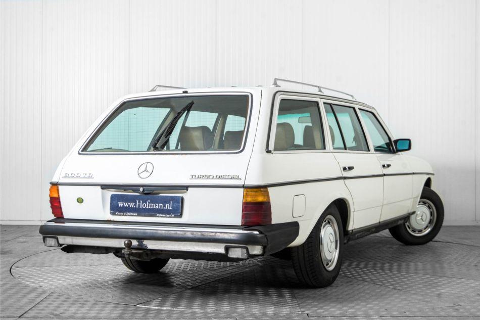 1983 Mercedes - Benz 300TDT Turbo combi (W123)