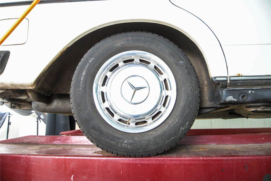 1983 Mercedes - Benz 300TDT Turbo combi (W123)