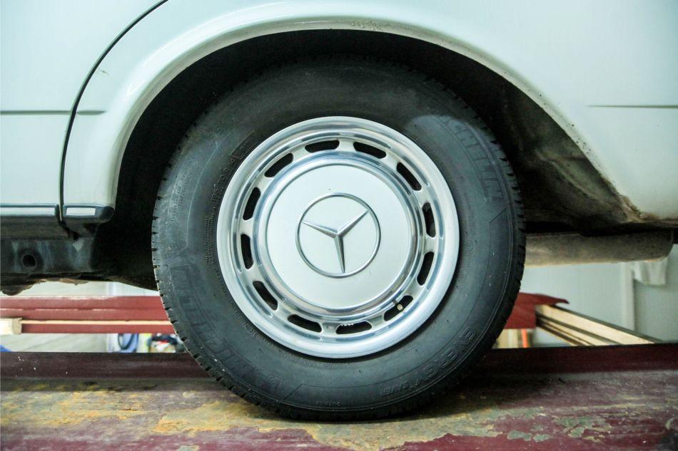 1983 Mercedes - Benz 300TDT Turbo combi (W123)