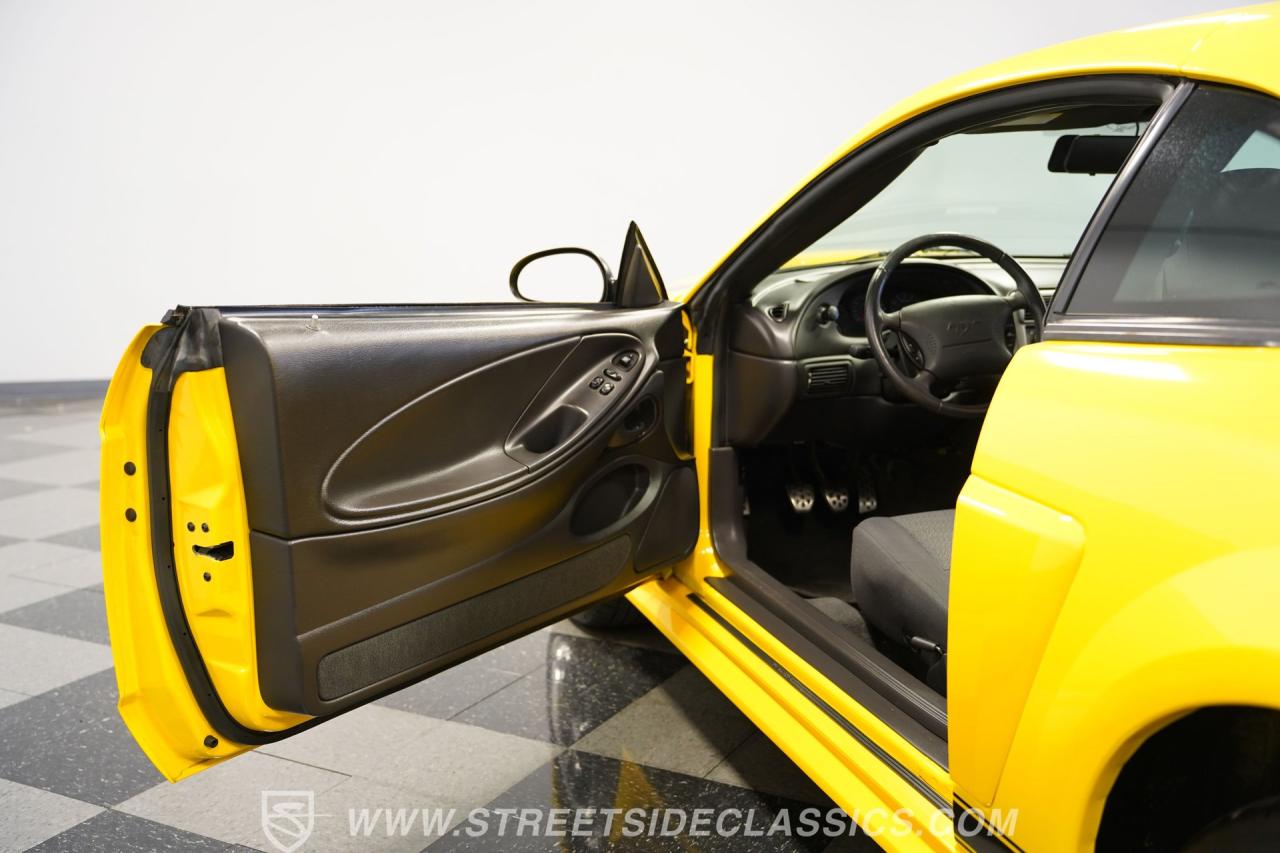 2004 Ford Mustang GT