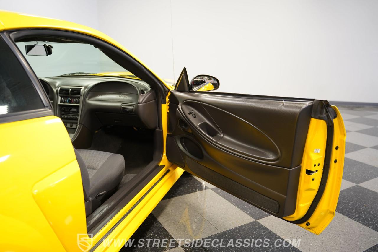 2004 Ford Mustang GT