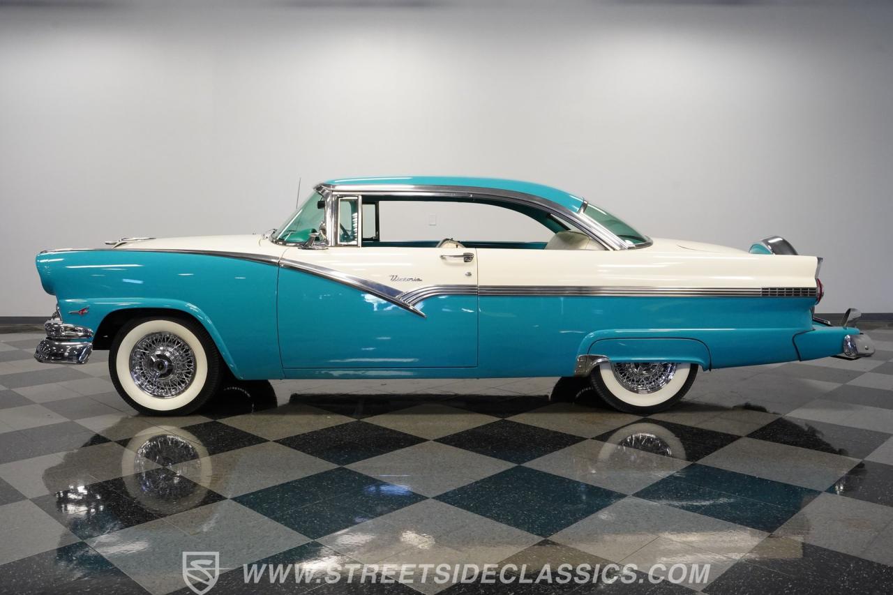 1956 Ford Fairlane Victoria