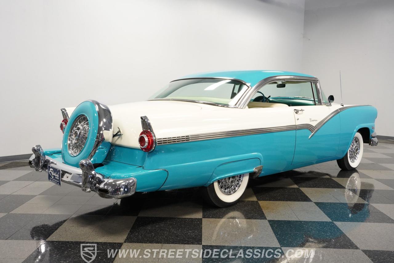 1956 Ford Fairlane Victoria