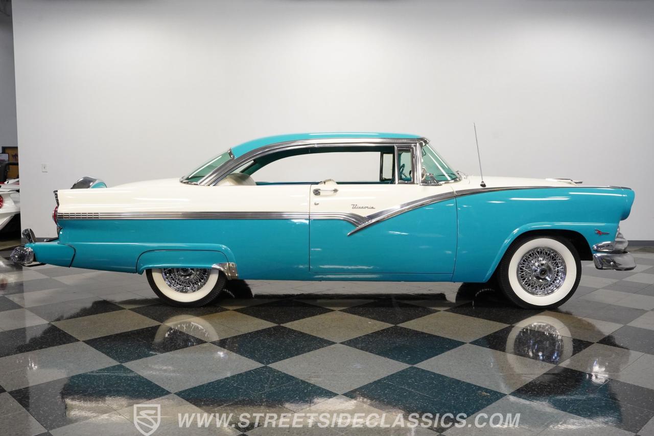 1956 Ford Fairlane Victoria