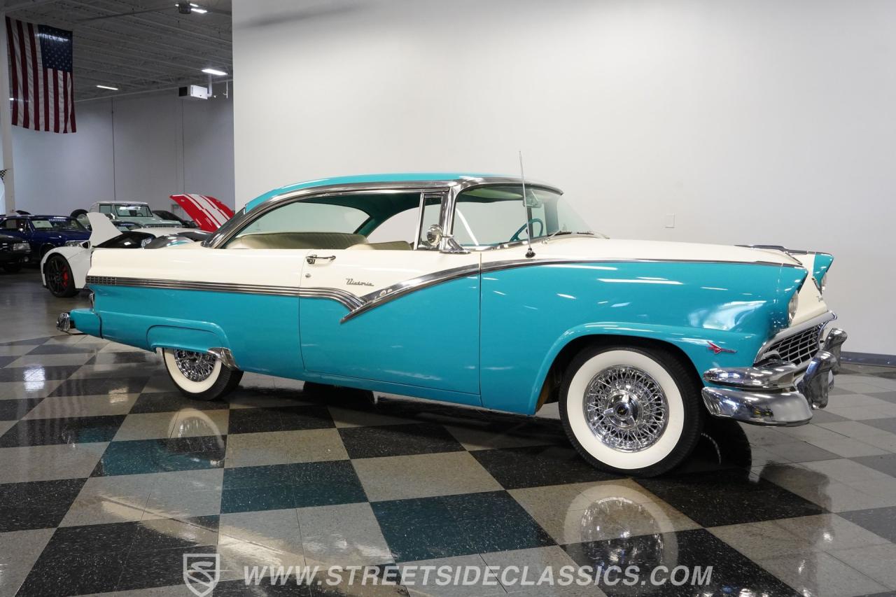 1956 Ford Fairlane Victoria