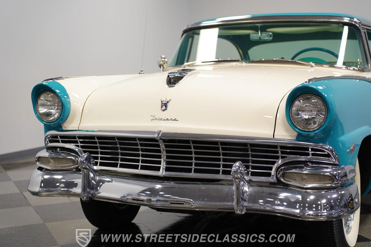 1956 Ford Fairlane Victoria